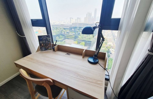 Bang Chak Copropriété | Cozy 1-Bedroom Condo with Netflix, AC next to the Mall, BTS