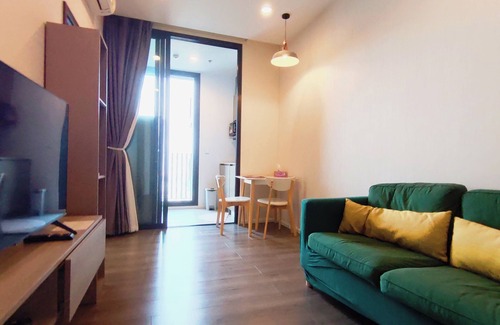 Bang Chak Copropriété | Cozy 1-Bedroom Condo with Netflix, AC next to the Mall, BTS