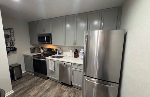 Tallahassee Copropriété | Cozy 1-bedroom condo across the street from FSU and Doak Campbell Stadium