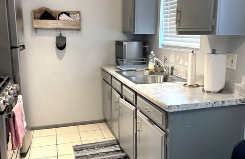 Eastside Copropriété | Cozy 1-bedroom condo with private garage, AC, & WiFi