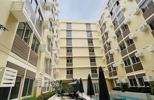 Silang Copropriété | Cozy 1-bedroom condo with AC, WiFi in serene Silang Kitchen mini karaoke.