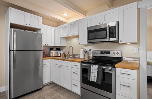 Sudden Valley Maison | Cozy 1-bedroom forest retreat in gorgeous Bellingham