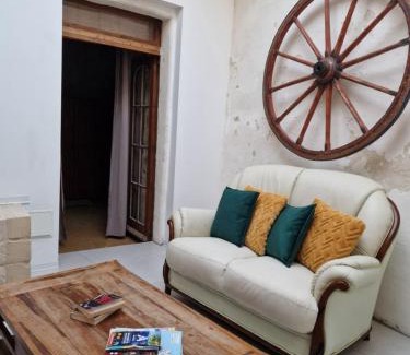 Zejtun Maison | Cozy 1 Bedroom House in Iz-Zejtun