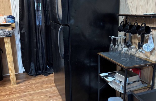 Langley Maison | Cozy 1-bedroom mobile home in nice Warrenville with AC-NO PETS