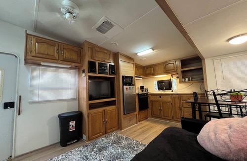Putnam Hall Maison | Cozy 1-bedroom mobile home in tranquil Melrose with AC, WiFi