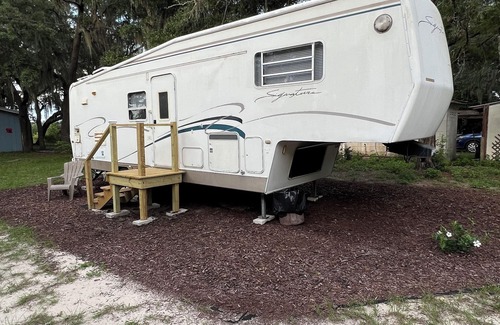 Putnam Hall Maison | Cozy 1-bedroom mobile home in tranquil Melrose with AC, WiFi