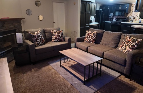 Romulus Maison | Cozy 1-bedroom mobile home in enchanting Romulus with AC