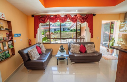 Santa Elena Lit Et Petit-Déjeuner | Cozy 1-bedroom perfect for couples in quaint Monteverde with WiFi