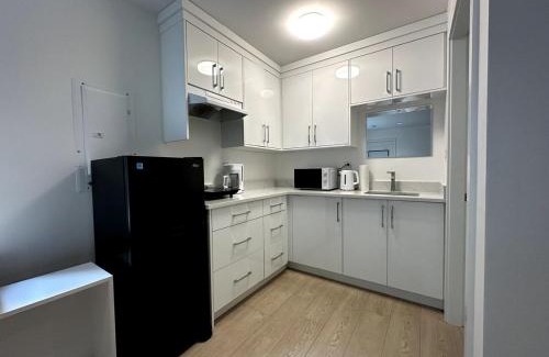 West Point Grey Maison | Cozy 1-Bedroom Retreat, Prime Location on W 14th!