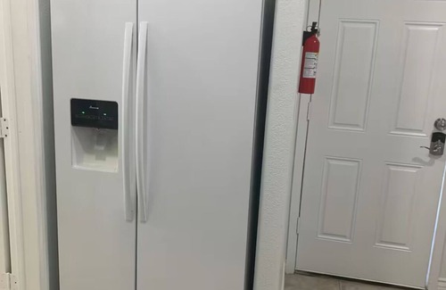 Whitney Appartement | Cozy 1-bedroom w/ WiFi, TV, Netflix, small kitchen, AC in exciting Las Vegas