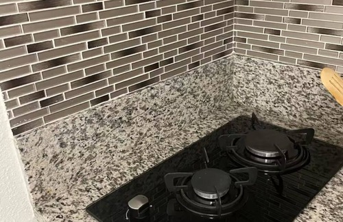 Whitney Appartement | Cozy 1-bedroom w/ WiFi, TV, Netflix, small kitchen, AC in exciting Las Vegas