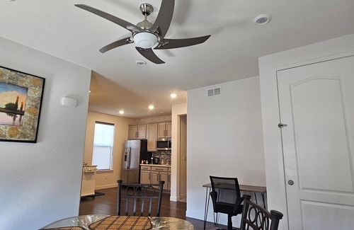 Parker Appartement | Cozy 1-bedroom with WiFi and AC in enchanting Aurora