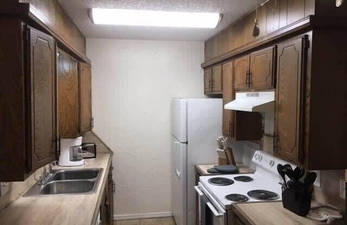 Lawton Appartement | Cozy 1-BR upstairs apartment, near Fort Sill!