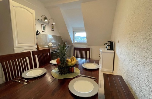 Huesten Appartement | Cozy 105 sqm maisonette - Suite Dilara