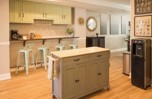 Brightwood Park Maison | Cozy 12 ppl home with BBQ grill, fire pit and office space in NW Washington DC.
