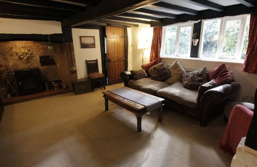 Acresford Cottage | Cozy 16th century Cottage