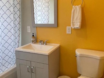 Southwest Berkeley Maison | Cozy 1B&1B Residential Home in Berkeley