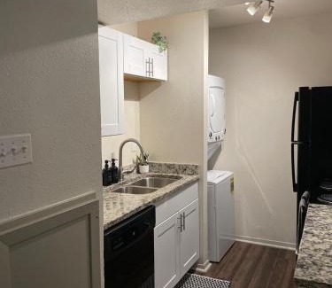 Medical Center District Appartement | Cozy 1Bd Condo in Medical Center w WiFi