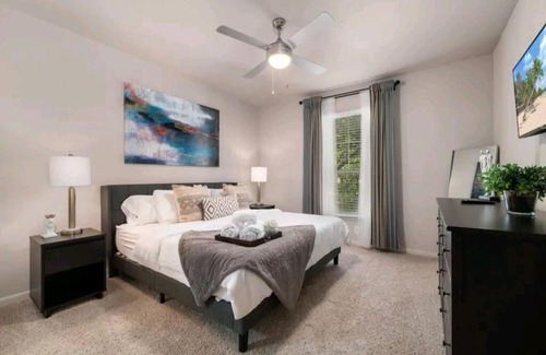 Deep Ellum Appartement | Cozy 1bd in the heart of downtown Dallas!(w/parking)