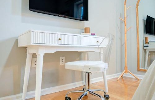 Rittenhouse Row Appartement | Cozy 1BD With Balcony