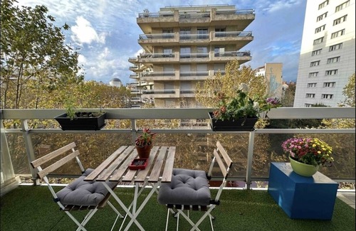 Levallois-Perret Appartement | Cozy 1Bedroom near l’Etoile Arc de Triomphe ⭐️ Big balcony!