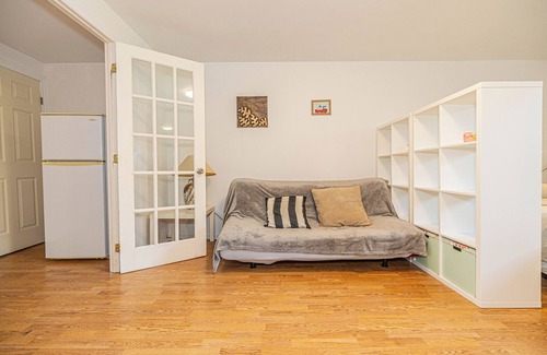 Nouveau-Rosemont Appartement | cozy 1BR 5mins walk to metro free parking