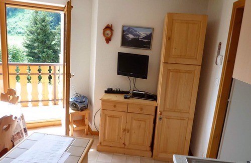 Station de Drouzin le Mont Appartement | Charmant 2 pièces avec balcon, départ des randonnées, parking et ascenseur