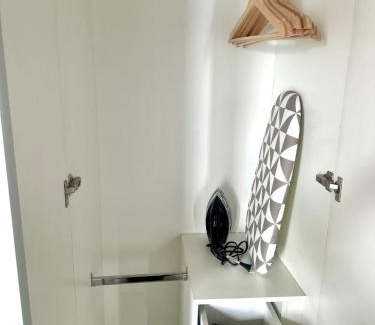 Legazpi Village Appartement | Cozy 1BR at Greenbelt Hamilton Makati
