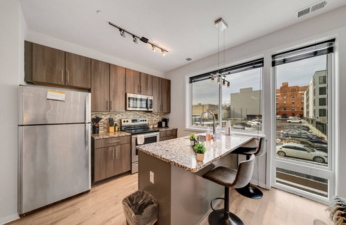 Brewerytown Appartement | Cozy 1Br Suite I Parking I W/d I Pool I Gym