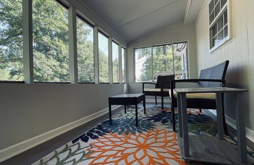 Waterloo Maison | Cozy 2 Bd Cottage in Lake Greenwood Community