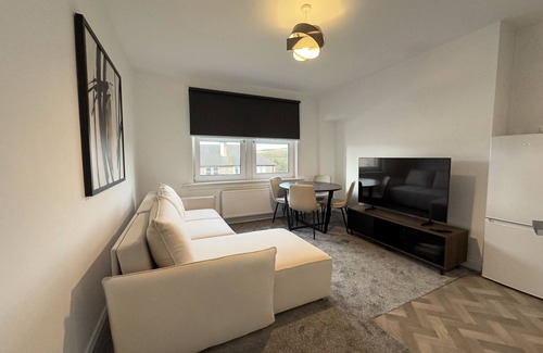 Lesmahagow Appartement | Appartement-Economie-Salle de bain privée séparée-Vue sur la campagne