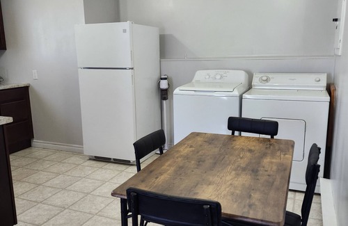 Grand Falls - Windsor Appartement | Cozy 2-bedroom apartment with WiFi, laundry and parking in Grand Falls-Windsor