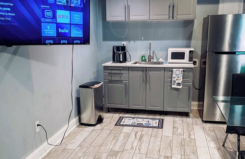 Buford Appartement | Cozy 2-Bedroom, 1-Bath Private Basement with Kitchenette