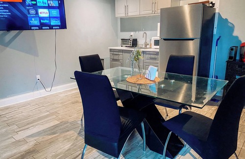 Buford Appartement | Cozy 2-Bedroom, 1-Bath Private Basement with Kitchenette