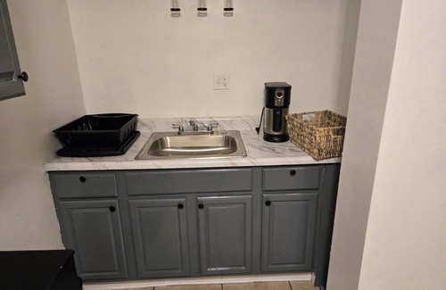 East Orange Appartement | Cozy 2-bedroom apartment in awesome East Orange. A place to thrive