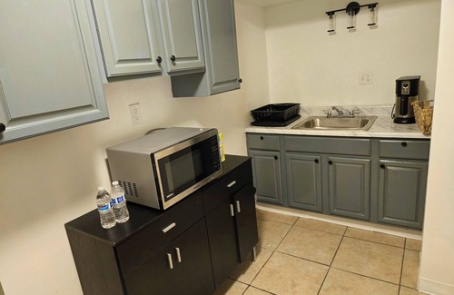 East Orange Appartement | Cozy 2-bedroom apartment in awesome East Orange. A place to thrive