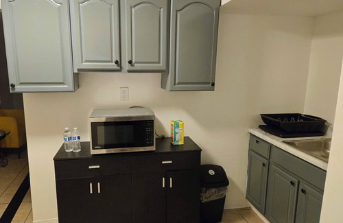 East Orange Appartement | Cozy 2-bedroom apartment in awesome East Orange. A place to thrive