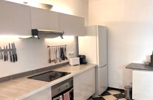 Son Antem Appartement | Cozy 2-bedroom apartment with WiFi, air-con and a rooftop terrace with bbq.