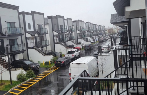 Elizabeth Appartement | Cozy 2-bedroom apartment in awesome Elizabeth with WiFi, AC