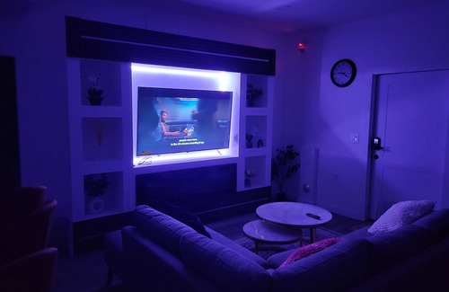 Elizabeth Appartement | Cozy 2-bedroom apartment in awesome Elizabeth with WiFi, AC