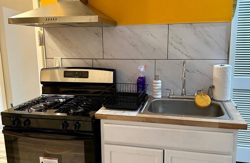 Newark Appartement | Cozy 2-bedroom apartment with WiFi, AC in Irvington