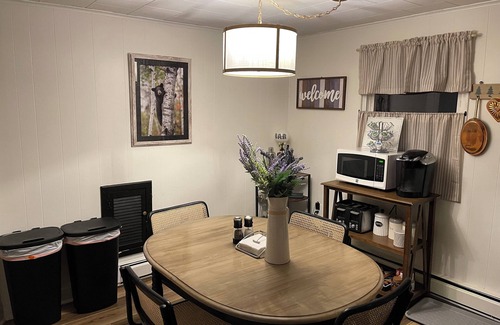 Albrightsville Cabine | Cozy 2-bedroom cabin located in the heart of the Poconos!