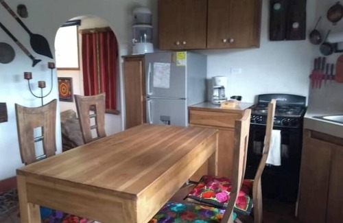 Sutatausa Maison | Cozy 2-bedroom cabin in quaint Sutatausa with WiFi