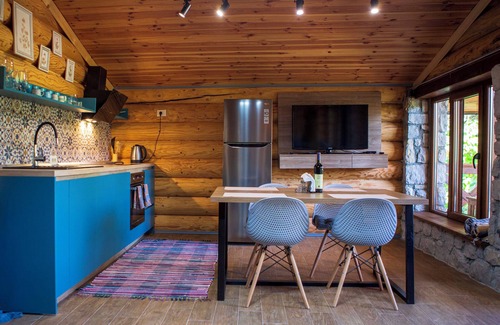 Kolasin Chalet De Ski | Cozy 2-Bedroom Chalet in Beautiful Countryside in Kolasin