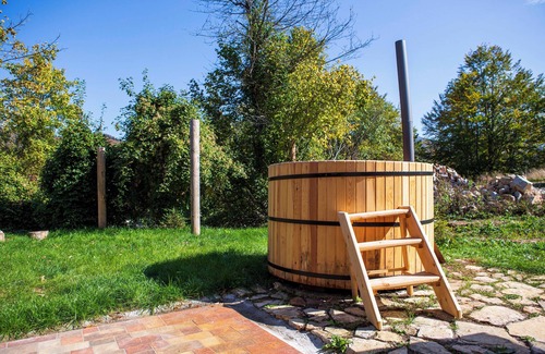 Kolasin Chalet De Ski | Cozy 2-Bedroom Chalet in Beautiful Countryside in Kolasin