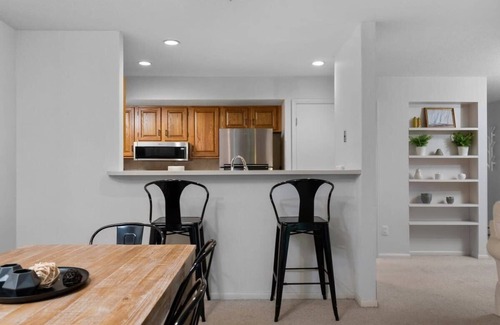 Acme Appartement | Cozy 2 Bedroom Condo at GTR!