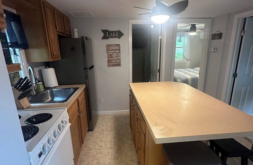 Laconia Cottage | Cozy 2-bedroom Cottage on Paugus Bay