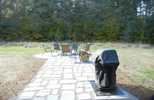 Petoskey Cabine | Cozy 2 Bedroom Cottage in the Woods, Near Enchanting Petoskey, MI, With WiFi