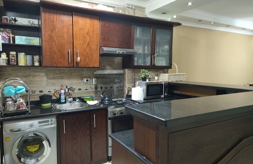 Giza Appartement | Cozy 2-bedroom apartment with WiFi, AC in awesome Giza Governorate