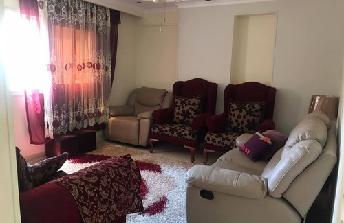 Giza Appartement | Cozy 2-bedroom apartment with WiFi, AC in awesome Giza Governorate